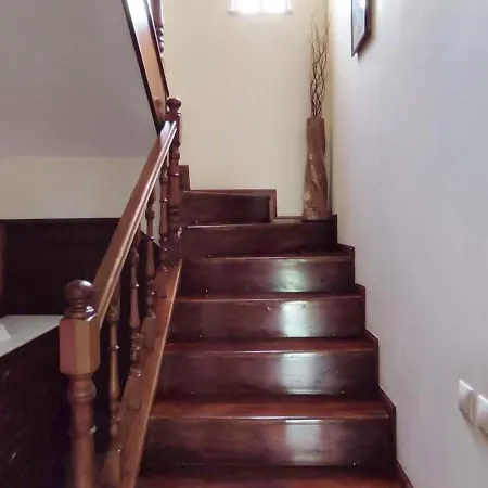 Casa 5 Quartos Em Bouro