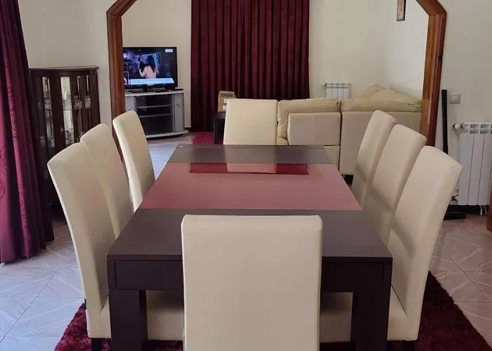 Casa 5 Quartos Em Bouro