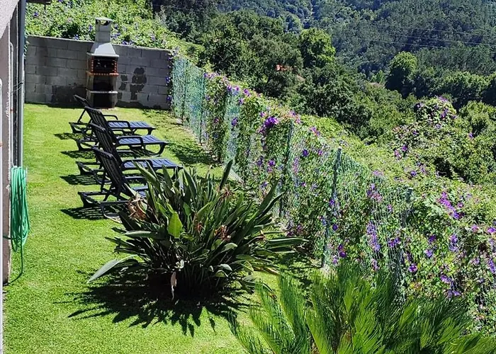 Casa 5 Quartos Em * Bouro